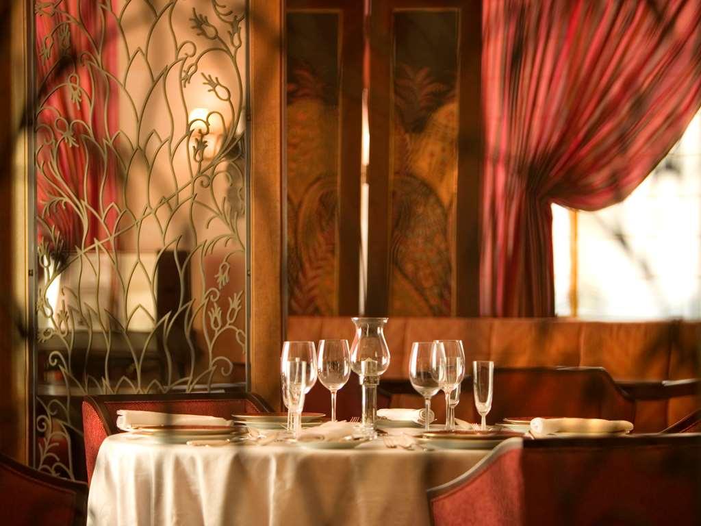 Royal Hotel Oran - Mgallery By Sofitel Ресторан фото